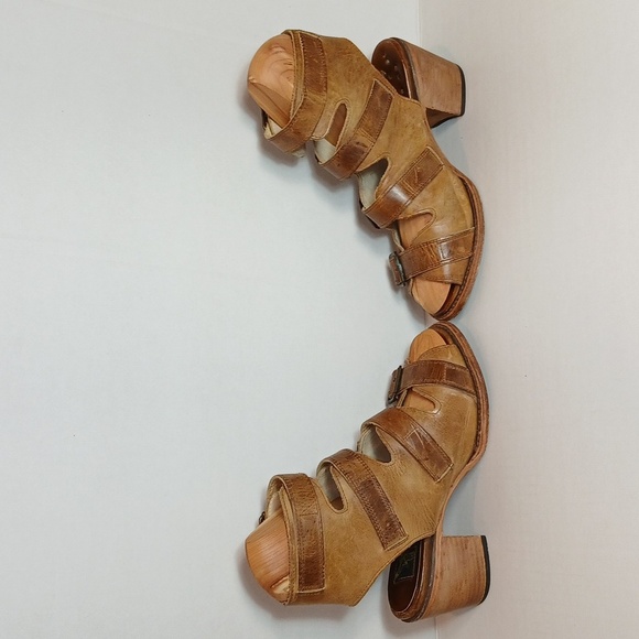 Freebird by Steve Madden brown Quail buckle heel open toe leather sandal heels 9 - Picture 6 of 12